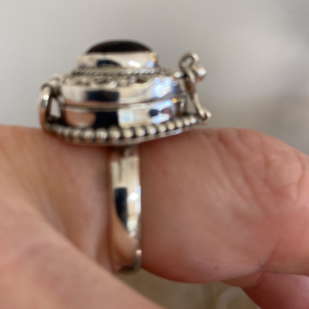 Garnet Sterling Silver Poison Ring size 9.5 - Picture 2 of 3